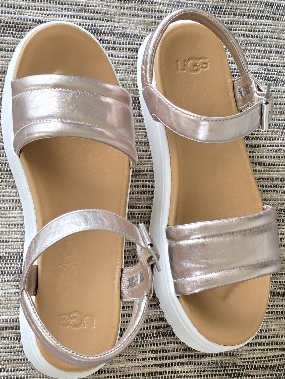 Ugg Zayne Ankle Strap Platform Sandal Women Rose Gold Metallic Size 9